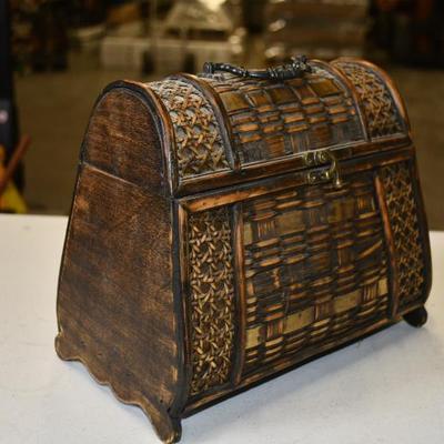 Sale Photo Thumbnail #33