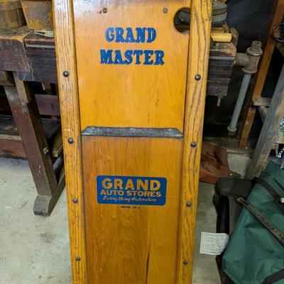 Vintage Grand Master creeper