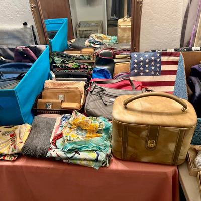 Sale Photo Thumbnail #123