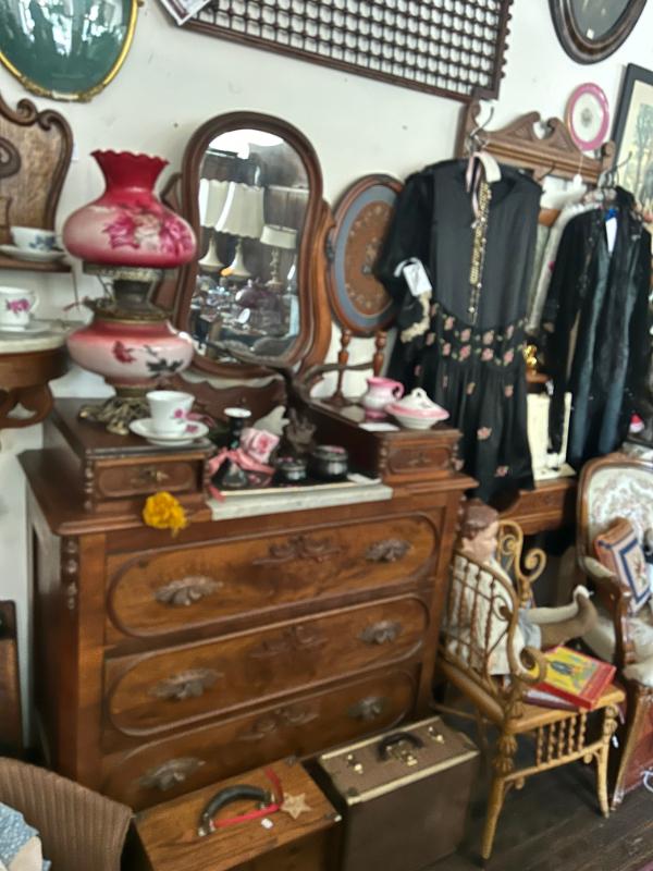 Sale Photo Thumbnail #52