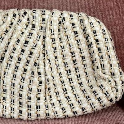 Sale Photo Thumbnail #137