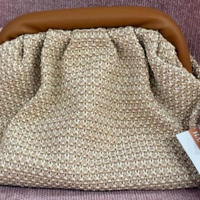 Sale Photo Thumbnail #123