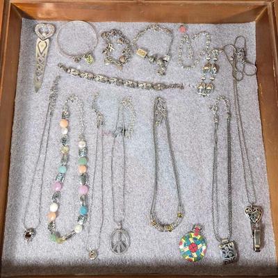 Sale Photo Thumbnail #403