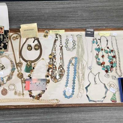 Sale Photo Thumbnail #345