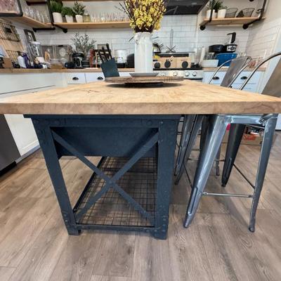 Sale Photo Thumbnail #26