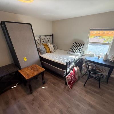 Sale Photo Thumbnail #68