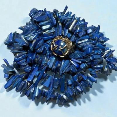 Lapis lazuli chip necklace