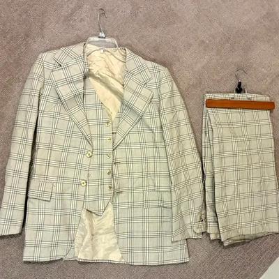 Yves st laurent men s small medium (32x32) suit