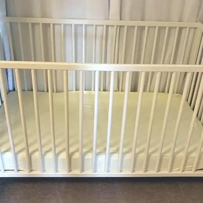 Modern crib