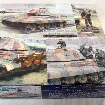 Sale Photo Thumbnail #190: 1191	THE COLLECTOR SHOWCASE MILITARY MINIATURES, KING TIGER HENSCHEL NORMANDY TANK
