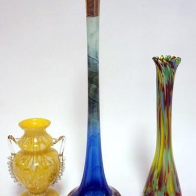 Sale Photo Thumbnail #16: 1016	GROUP OF ASSORTED ART GLASS VASES, TALLEST APPROXIMATELY 16 1/2 IN H
