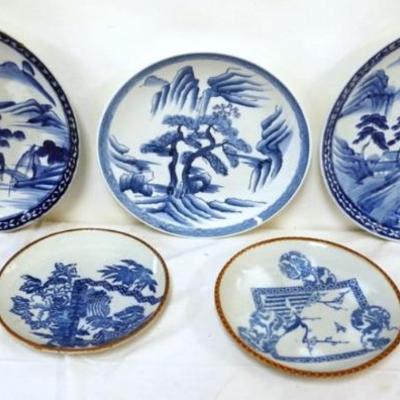 Sale Photo Thumbnail #120: 1120	GROUP OF ASSORTED JAPANESE BLUE & WHITE CHARGES AND PLATES, LARGEST APPROXIMATELY 15 IN
