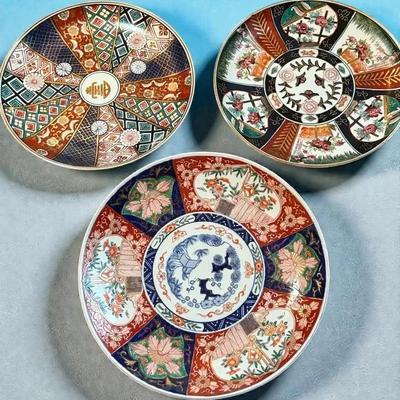 Japanese imari porcelain chargers