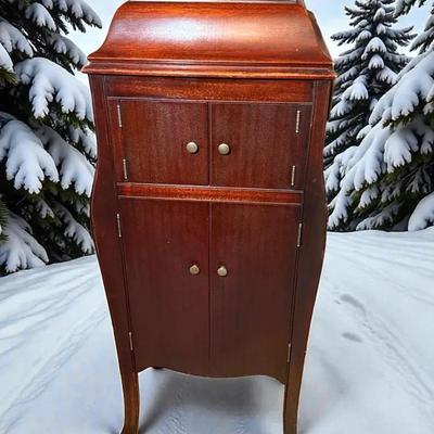 Victor talking machine co "victrola," style vvx