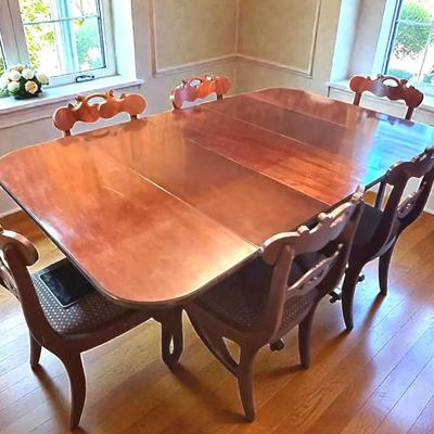 Traditional wood dining room table 6 chairs