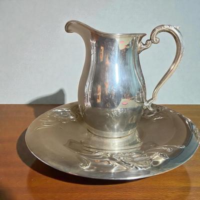Oneida crescent silverplate