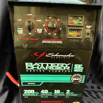 Schumacher Electric SE-4022 Battery Charger & Engine Starter (200 Amp)