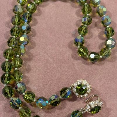 Vintage 1959 J. Mccann NY Green Aurora Borealis Crystal Bead Necklace