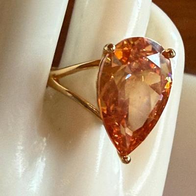Vintage Gold Wash 925 Sterling Silver Ring With Large Faceted Orange Stone - Size 7 - Total Weight 9.32 Grams