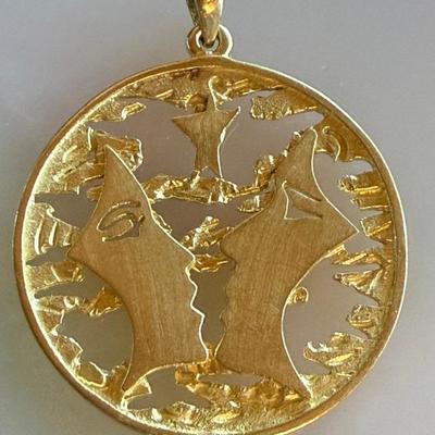 Vintage 18K Yellow Gold Double Face Pendant - Total Weight 9.9 Grams