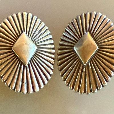Pair Of Sterling Silver 1.25 Buttons - Total Weight 6.94 Grams