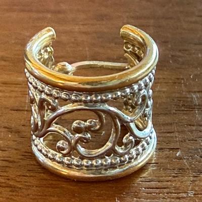 14K White & Yellow Gold Single Hoop Earring - Total Weight 1.54 Grams