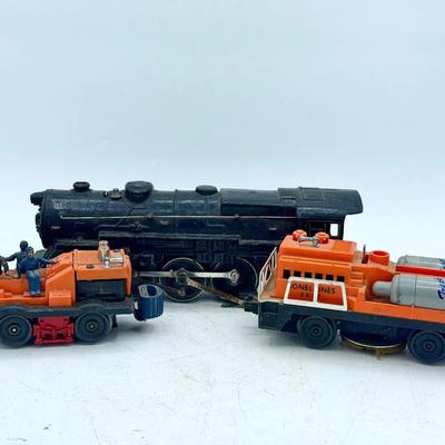 Lionel 3927 Track Cleaning Car, Prairie Locomotive & Gang Car