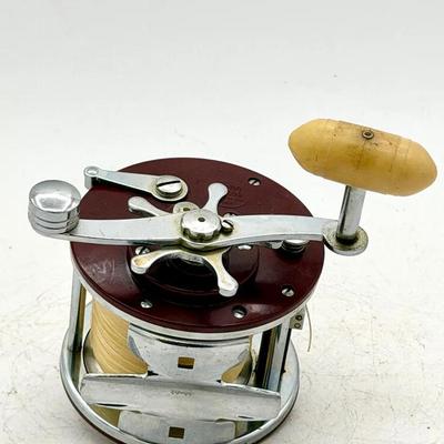 vintage Penn Jigmaster 500 S fishing reel