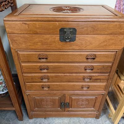 Sale Photo Thumbnail #383