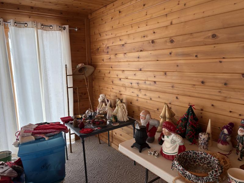 Sale Photo Thumbnail #12