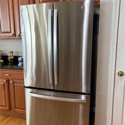 General Electric Stainless Refrigerator.jpg
