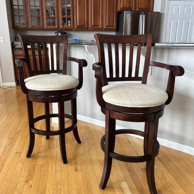 Swivel Bar Stools.jpg