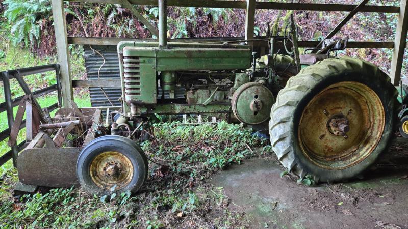 Sale Photo Thumbnail #4