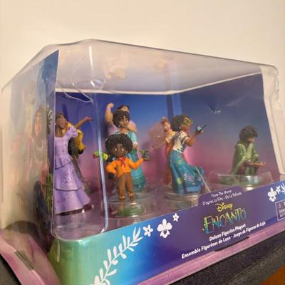 Sale Photo Thumbnail #145