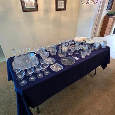 Sale Photo Thumbnail #15: Vintage glass and crystal