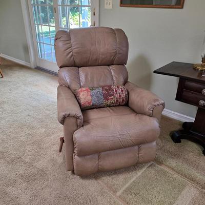 Sale Photo Thumbnail #58: La-Z-Boy leather reclining chair