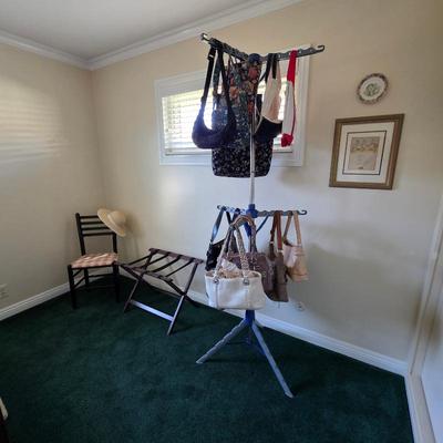 Sale Photo Thumbnail #22: Women's purses and accessories