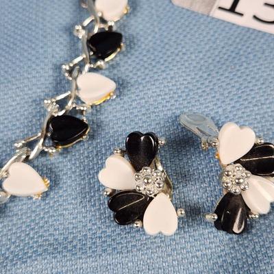 Sale Photo Thumbnail #425