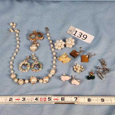 Sale Photo Thumbnail #441