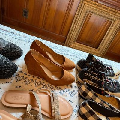 Sale Photo Thumbnail #169