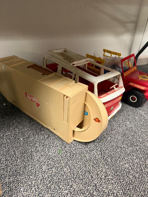 Sale Photo Thumbnail #63