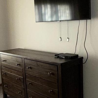 Sale Photo Thumbnail #144