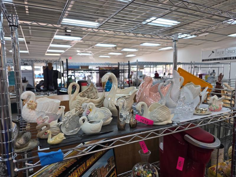 Sale Photo Thumbnail #171