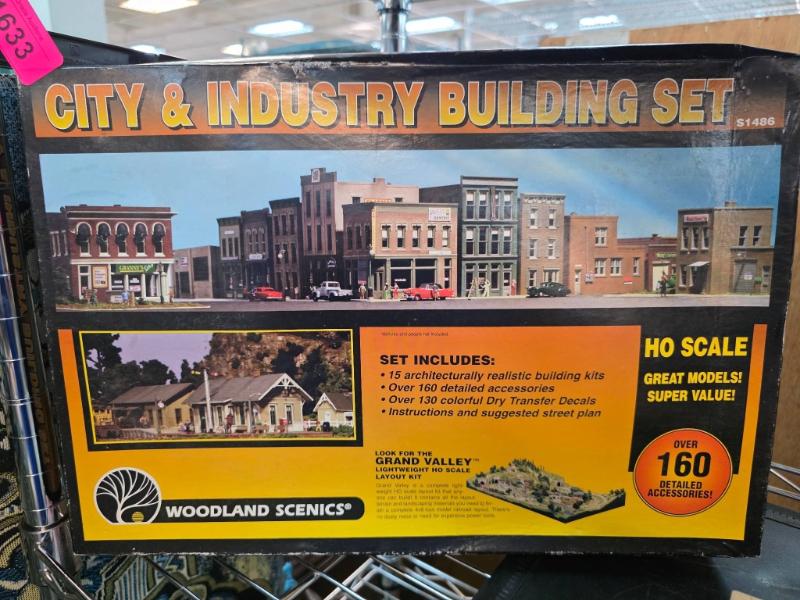 Sale Photo Thumbnail #172