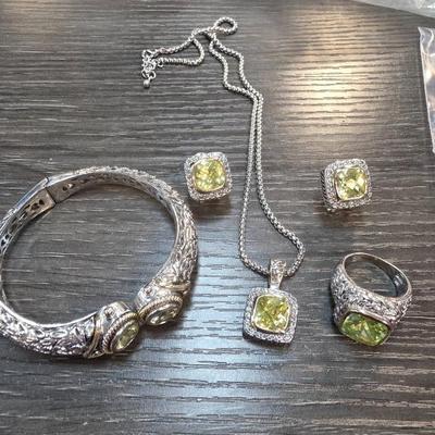 Sale Photo Thumbnail #46