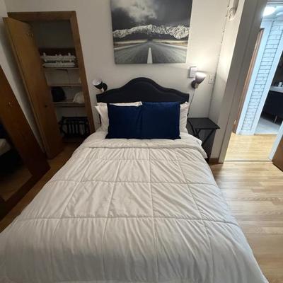 Sale Photo Thumbnail #184