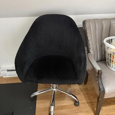 Sale Photo Thumbnail #198