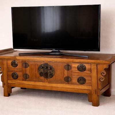 Sale Photo Thumbnail #18: Modern Chinoiserie Console 