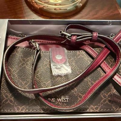 Sale Photo Thumbnail #504