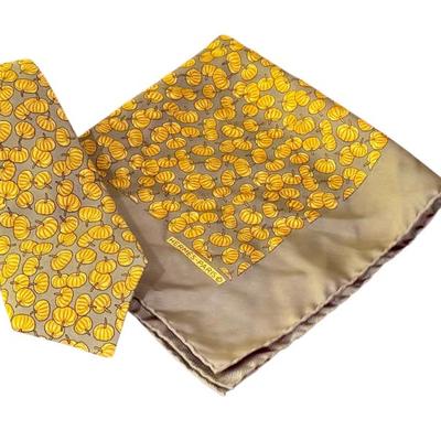 Hermes Paris 100% Silk Tie and Pocket Square 

Elegant Hermes Paris set including a tie and matching pocket square, both crafted in...